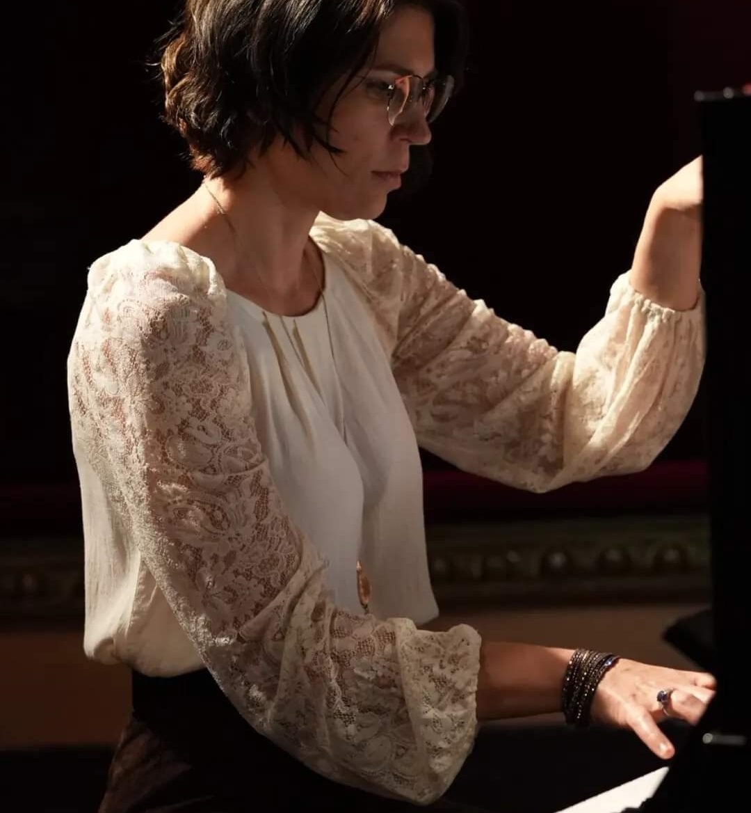 Bertille Monsellier – Cheffe d'orchestre & cheffe de chant
