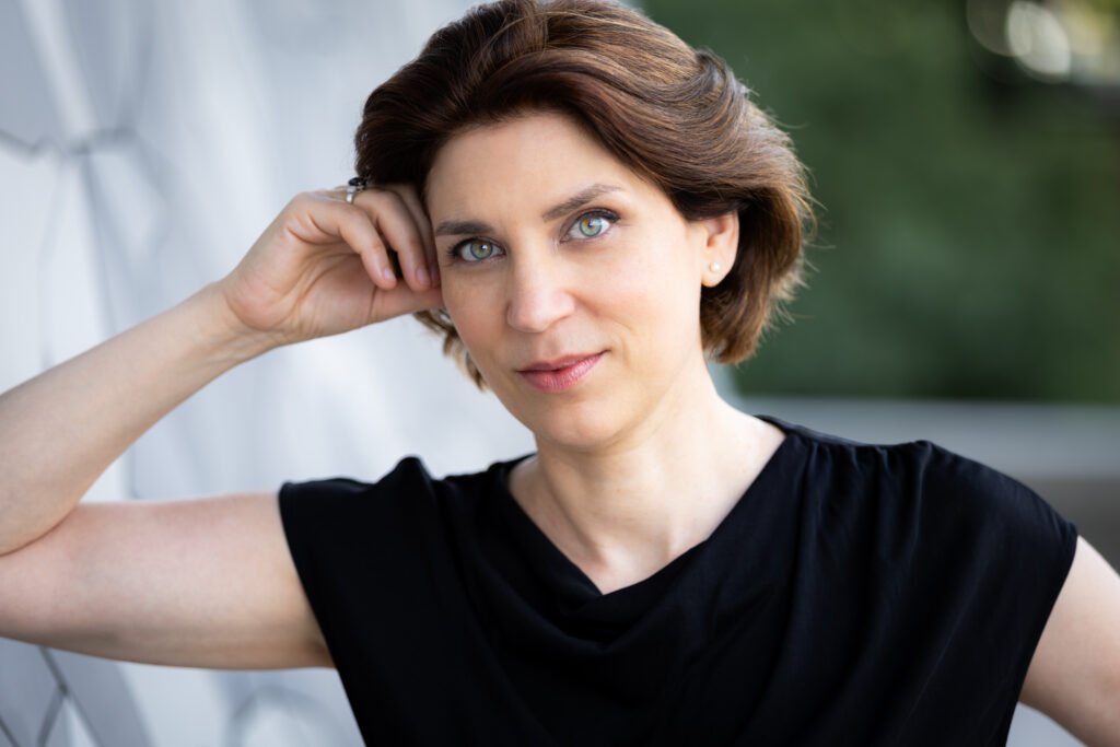 Bertille Monsellier – Cheffe d'orchestre & cheffe de chant