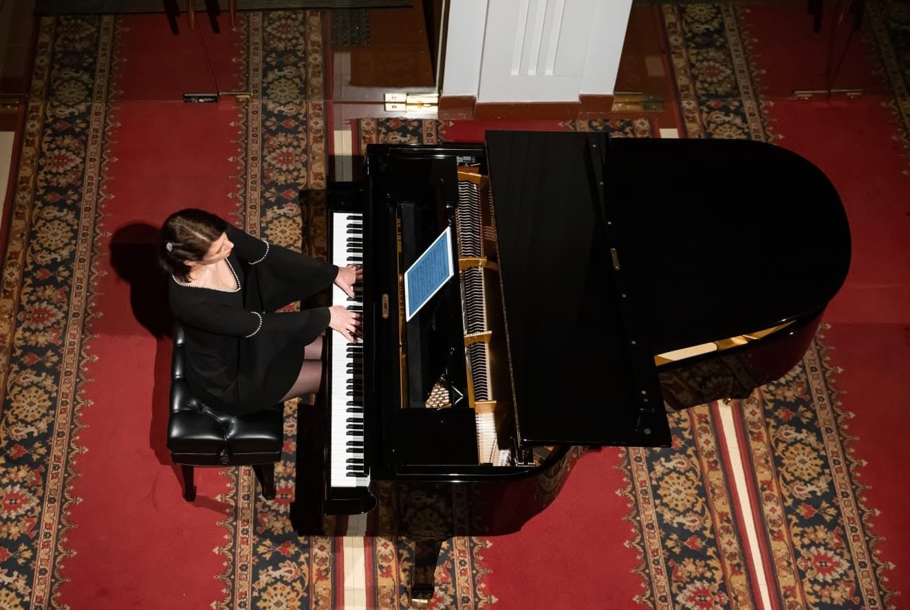 Bertille Monsellier – Cheffe d'orchestre & cheffe de chant